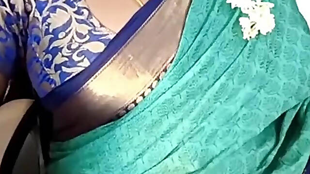 Tamil Aunty Clear Audio Tits Show