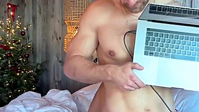 Alannasworldx Gets Pounded On A Livestream