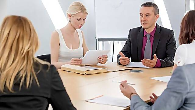 Lynna Nilsson fucks with a much older man just for fun