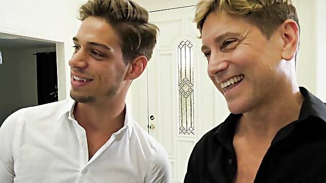 Wolf Hudson and Riley Nixons blowjob scene by Biphoria