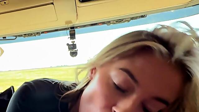 Sophia Isabella Fuck &amp; Facial - FAKETRUCK