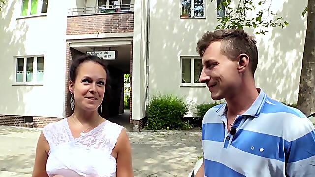 German whore Pearlin getting banged in the van