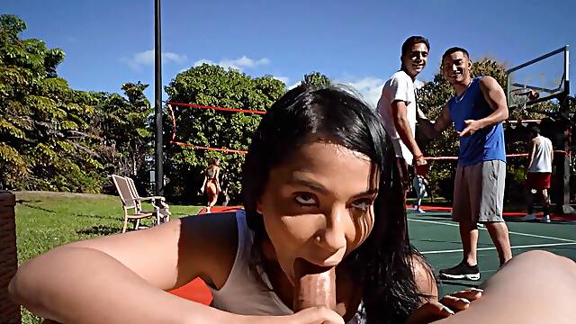 Insatiable tennis babe Anais Amore gets boned outdoors
