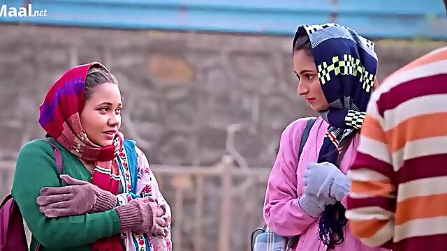 Indian Thand Ka Maza Surrenders to Passion