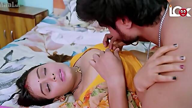 Gorgeous Indian MILF adult breathtaking clip