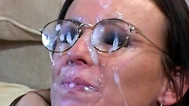 Michelle Banks likes sticky man juice on her face after group sex