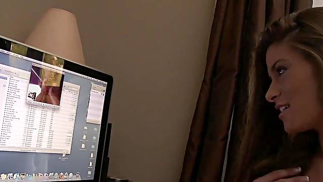 Sexy trio with 2 curvy bombshells