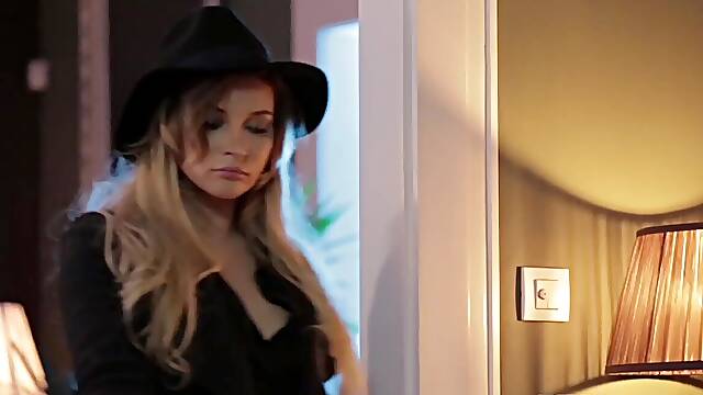 Anna Polina, hawt Spy Gets Anal Sex