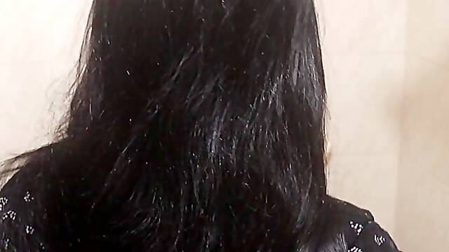 Indian Kerala girlfriend bathing in her house