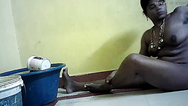 Indian village hot house wife bathing and preshup