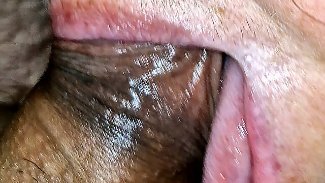 MILF gets cumshot over her ass