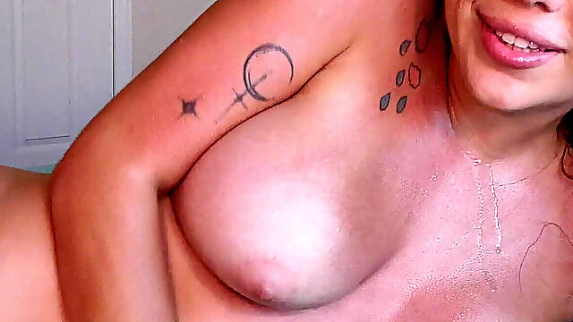 Goregous Babe Has a Passion for Fucking