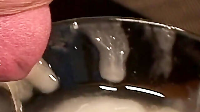 Extreme Cum Eating